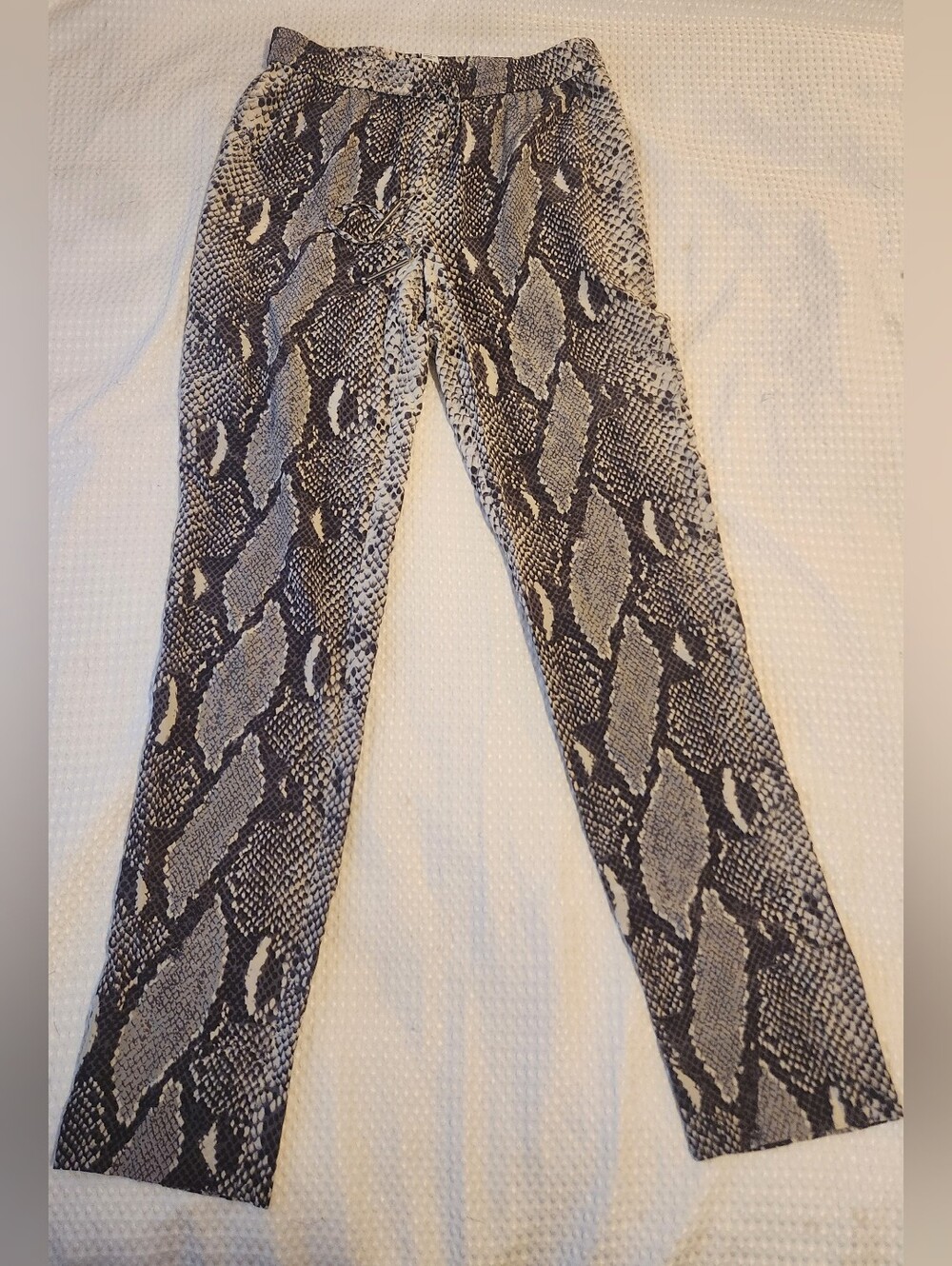 Diane Von Furstenberg Python Print Silk Pants Size 4